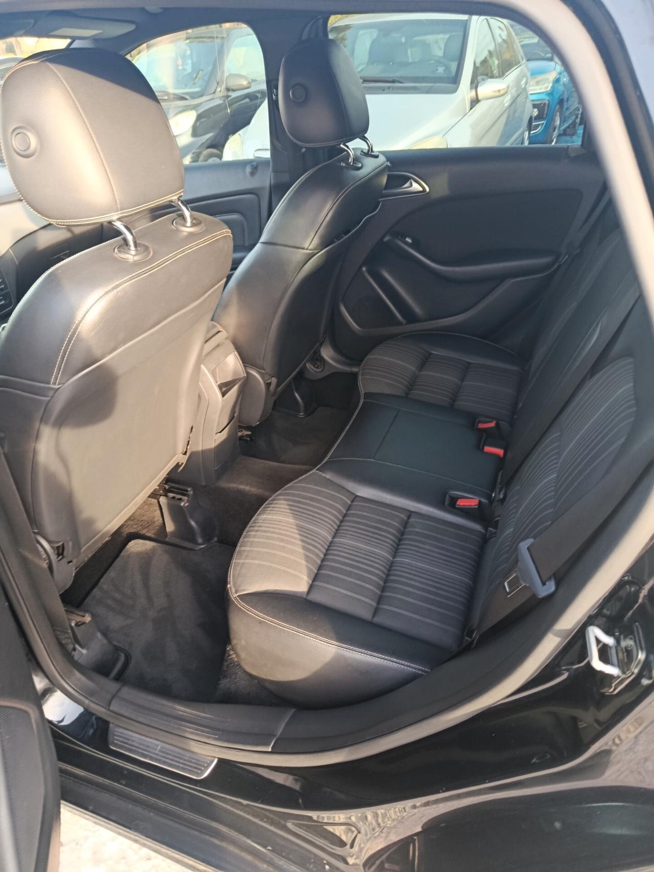 Mercedes-benz B 200 CDI Premium
