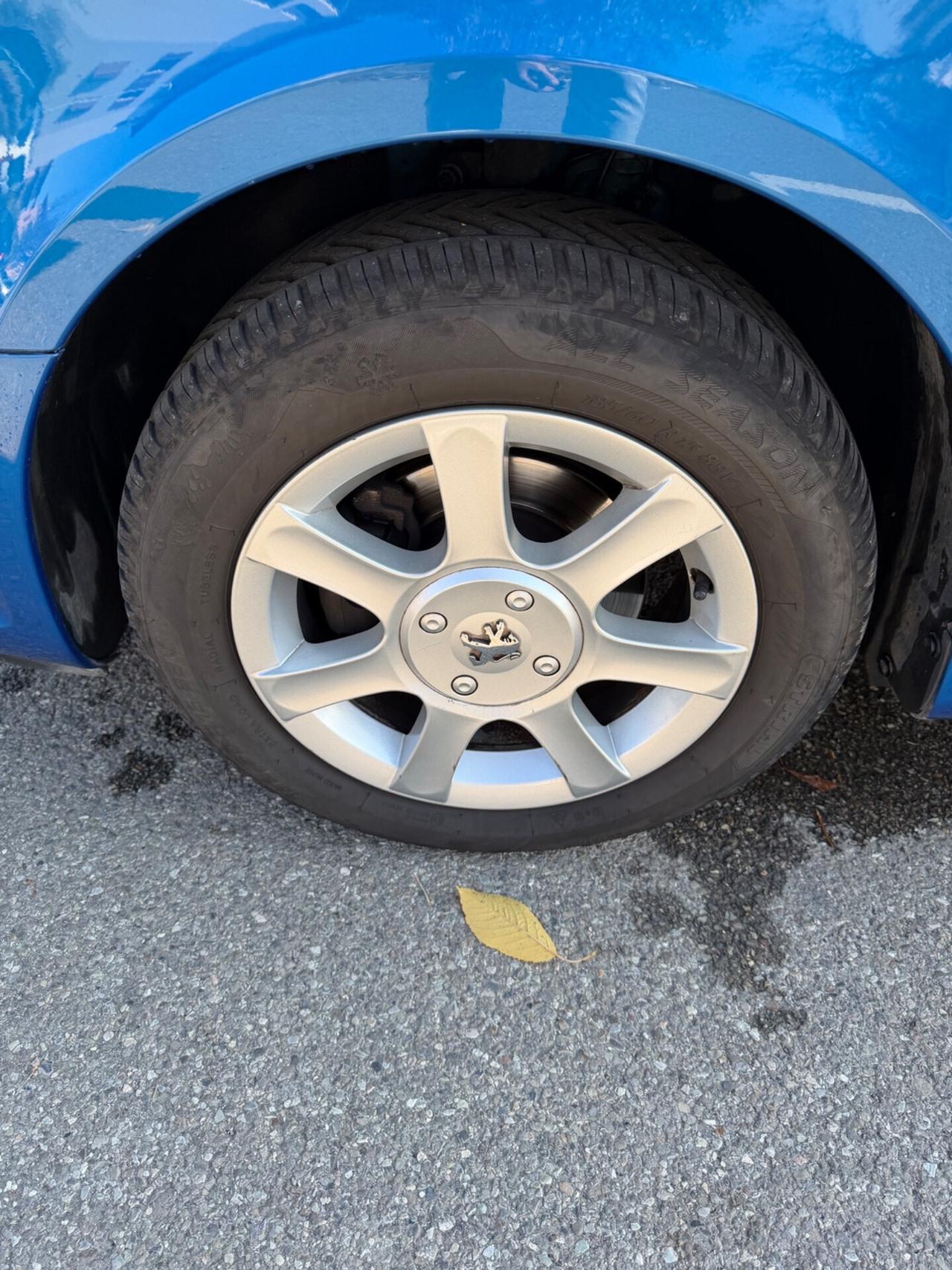 Peugeot 1007 1.4 Happy