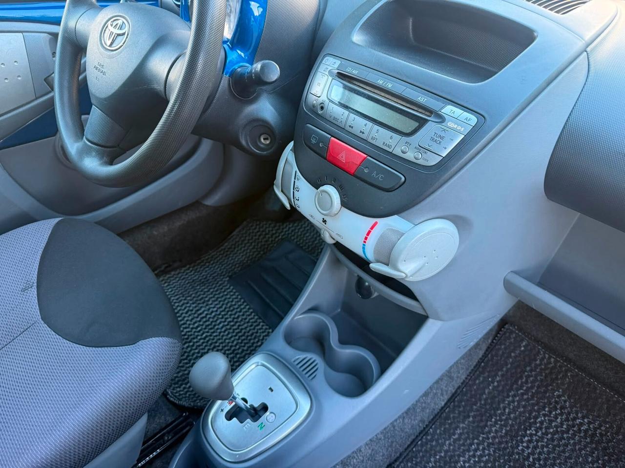 Toyota Aygo 1.0 benzina automatica