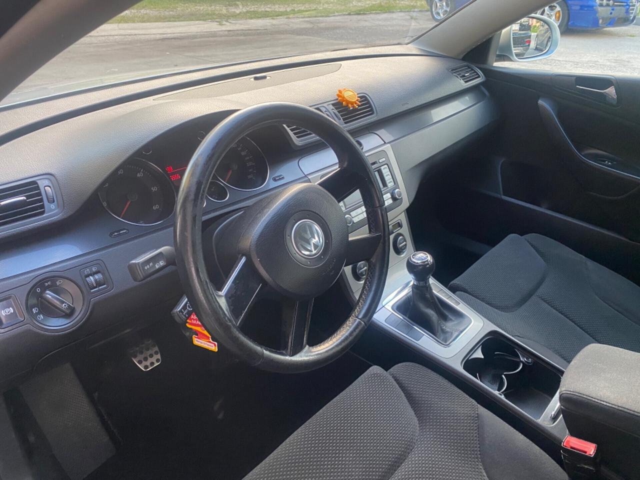 Volkswagen Passat 2.0 TDI Berlina " LEGGI