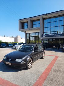 Volkswagen Golf 1.4 16V cat 5 porte Air Ok neopatentati