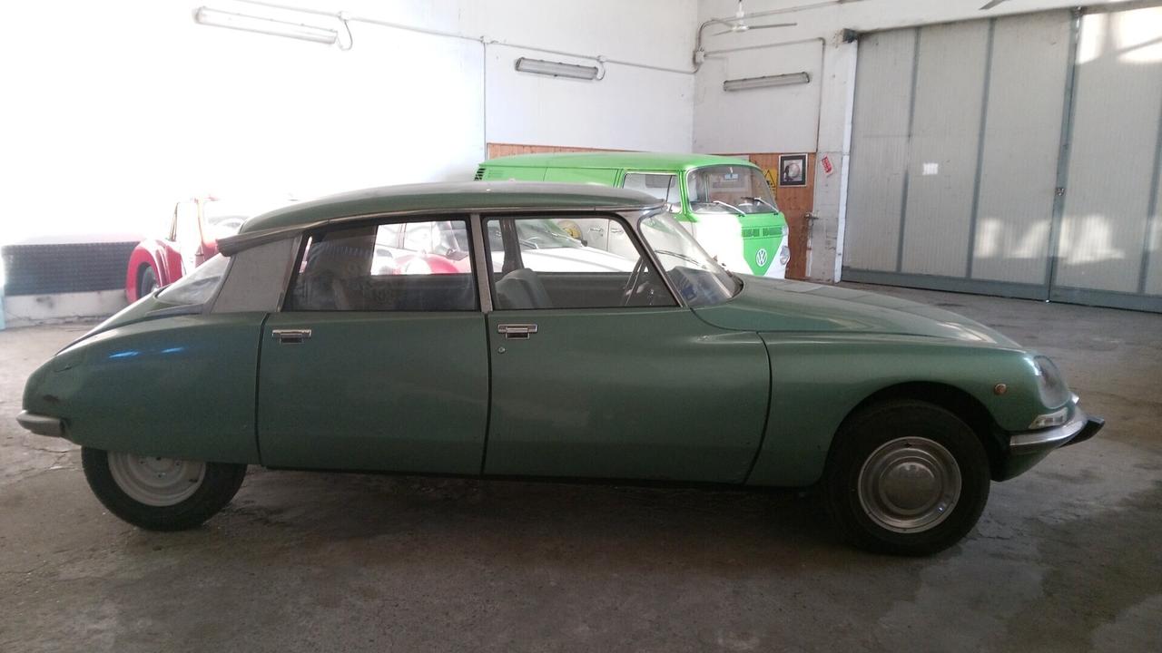 Citroen DS D super 5