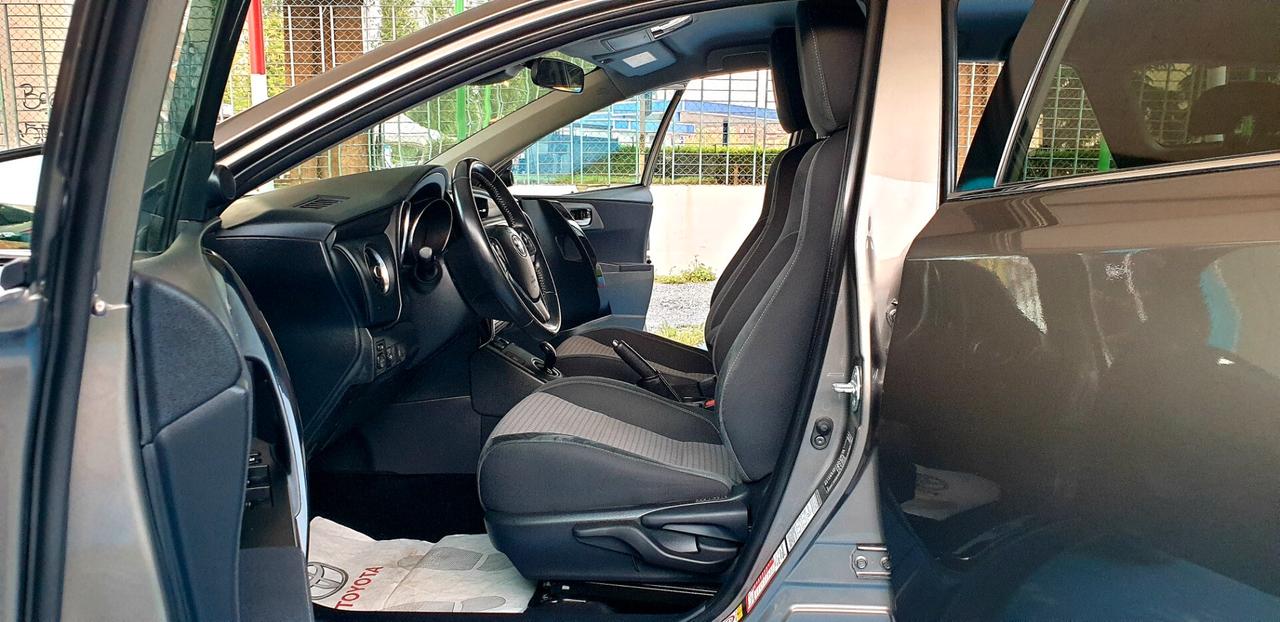 TOYOTA AURIS 1.8 BENZINA/HYBRID GARANZIA DI CASA TOYOTA