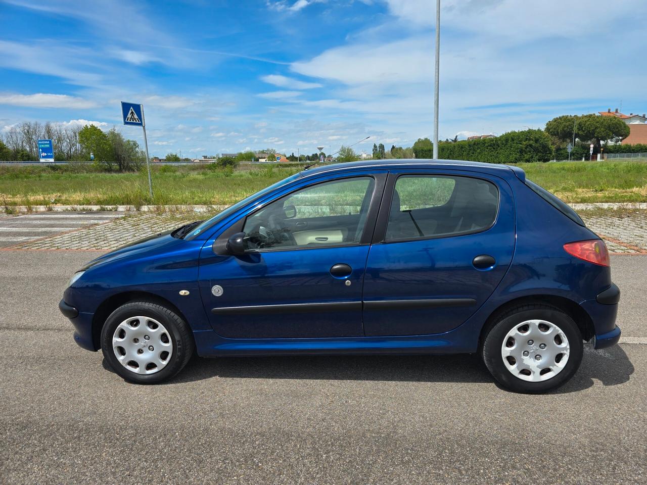 PEUGEOT 206 1.2 BENZINA NEOPATENTATI