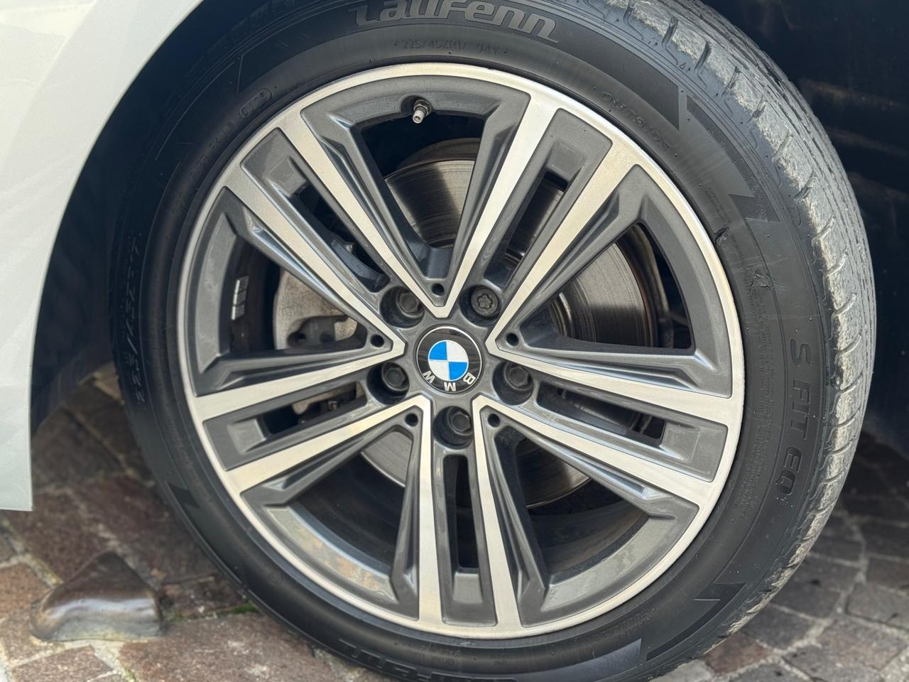 Bmw 116 116d 5p. Luxury