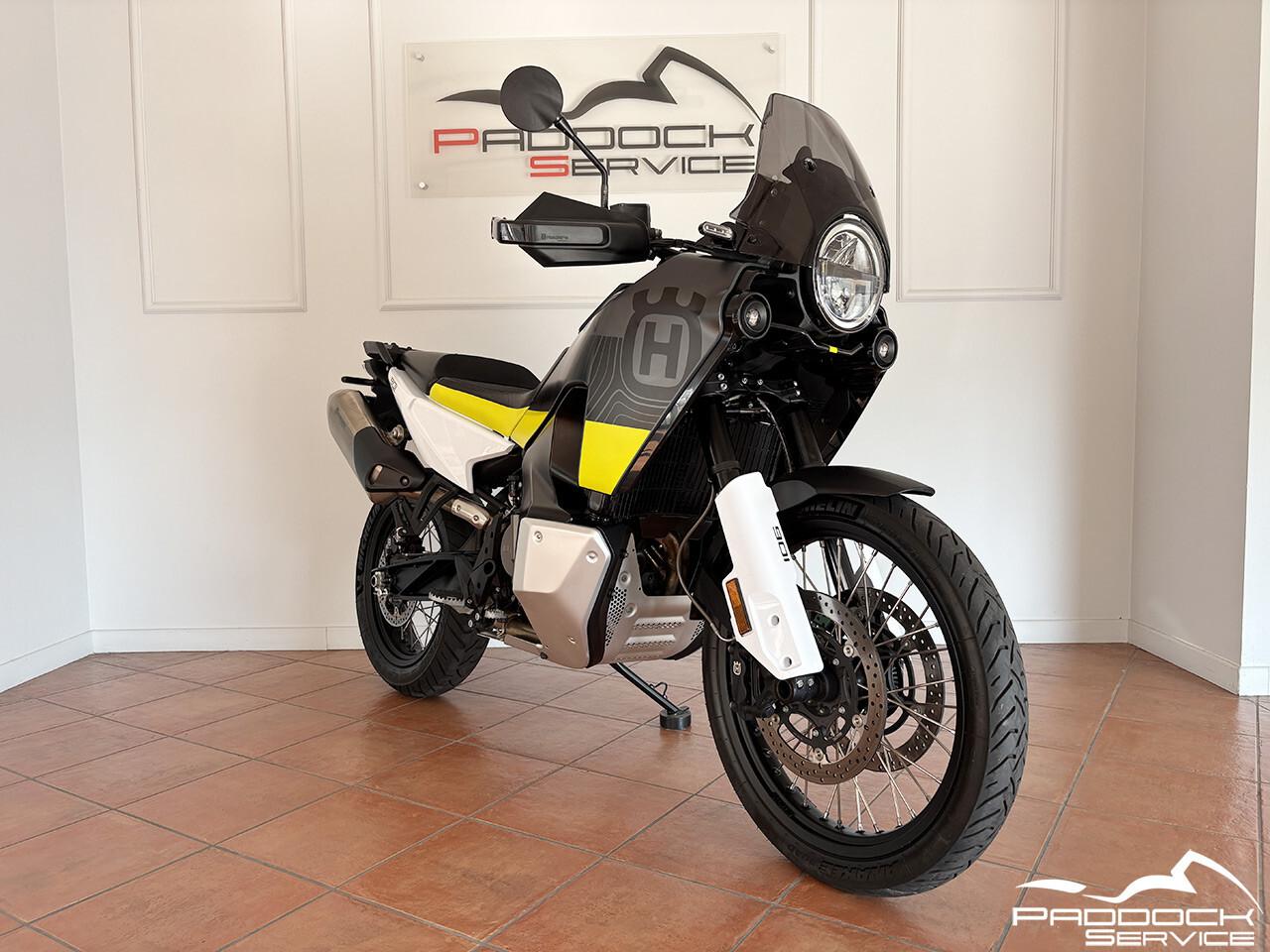 Husqvarna Norden 901 2023 17.013 km*********