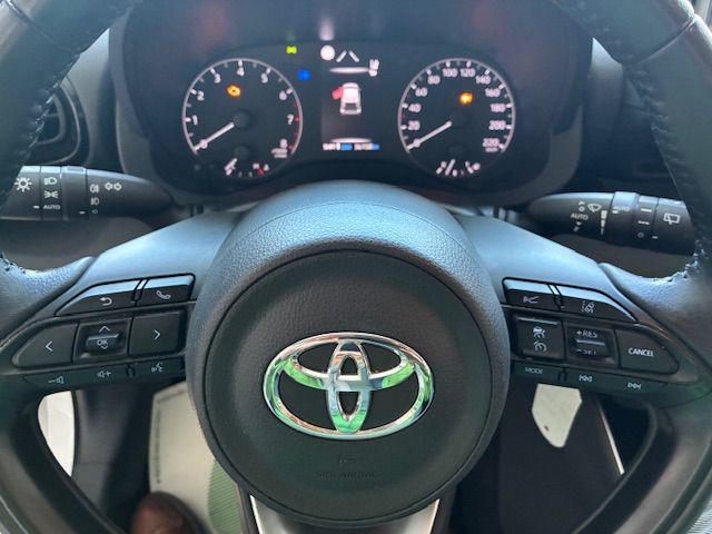 TOYOTA Yaris 1.0 5 porte Active