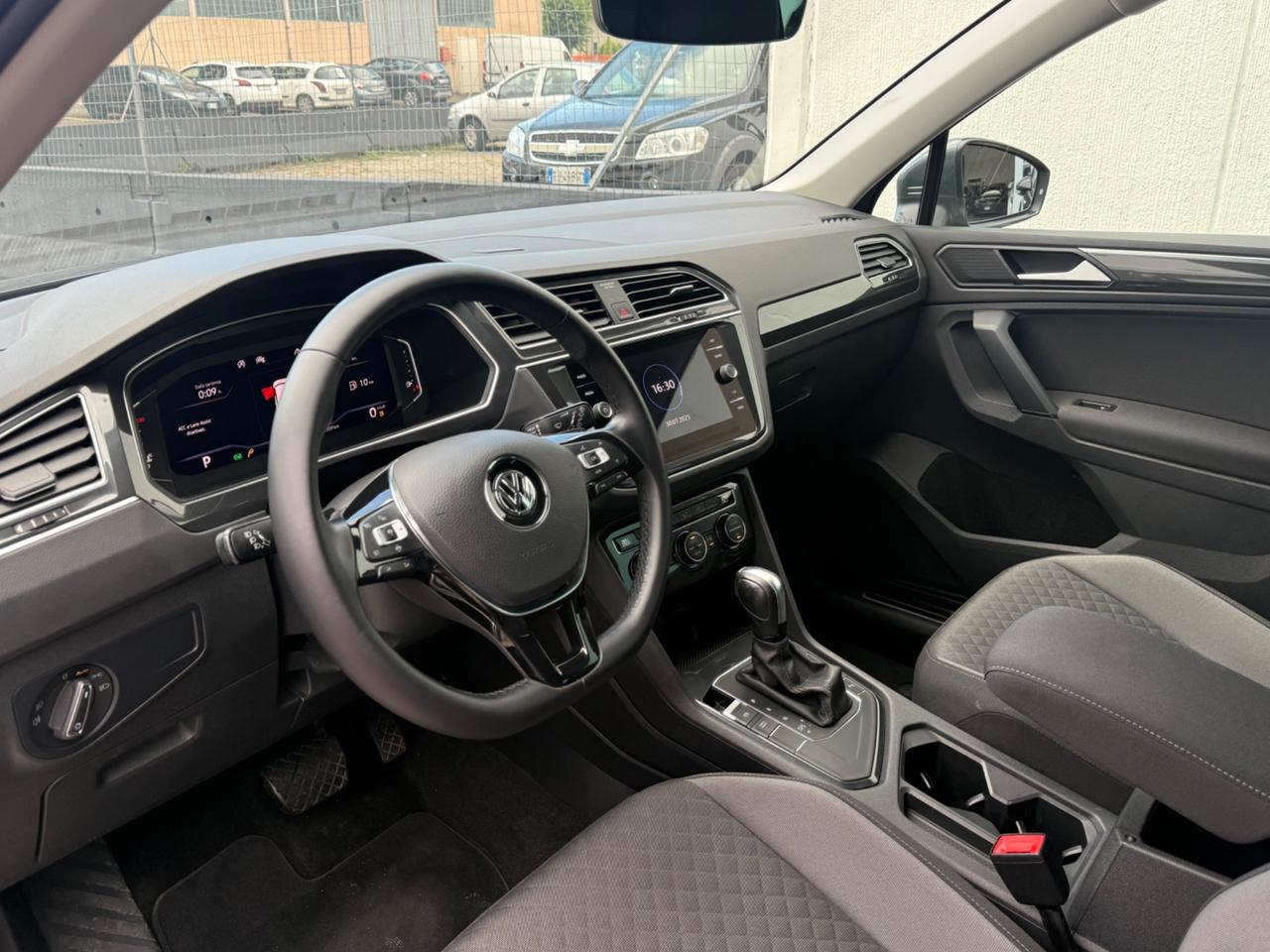 Volkswagen Tiguan 2.0 TDI 150 CV SCR DSG R-Line