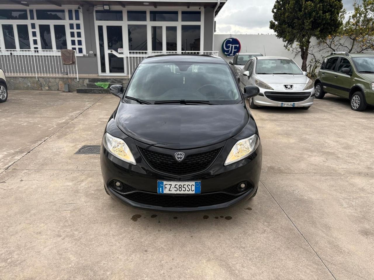 Lancia Ypsilon 1.2 69 CV 5 porte GPL Ecochic Gold