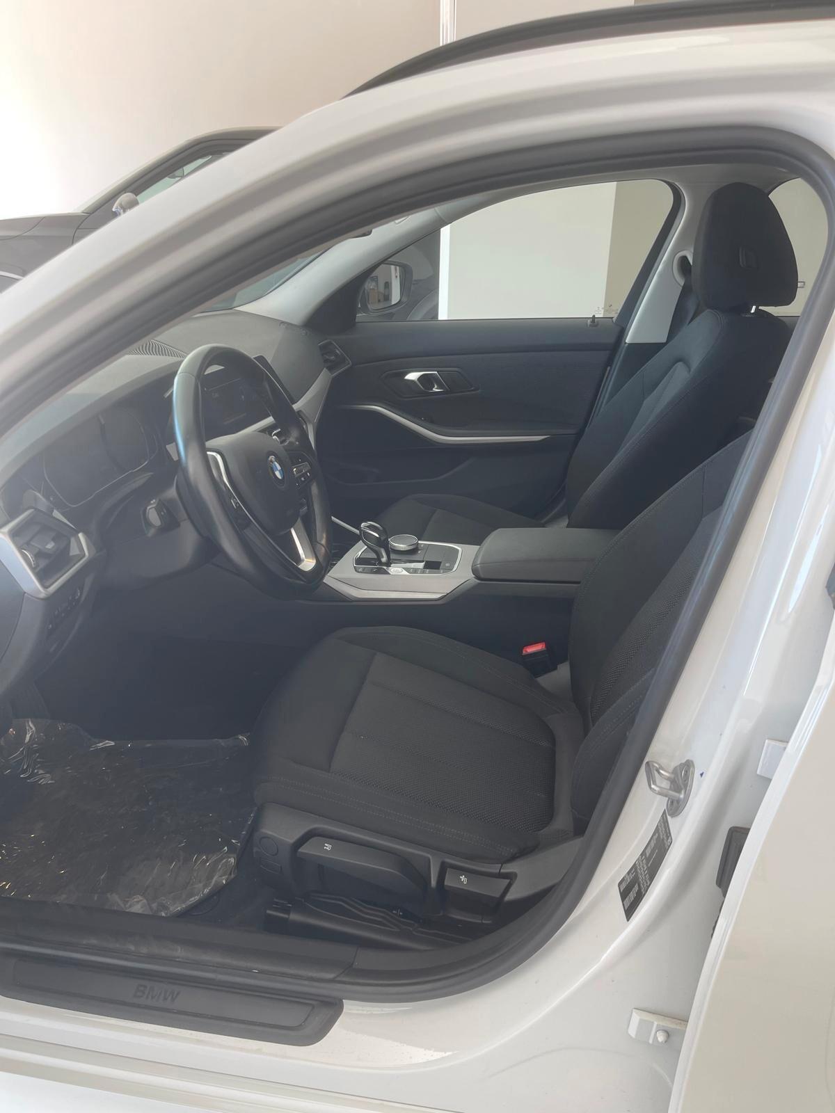 Bmw 320 320d 48V Touring Advantage