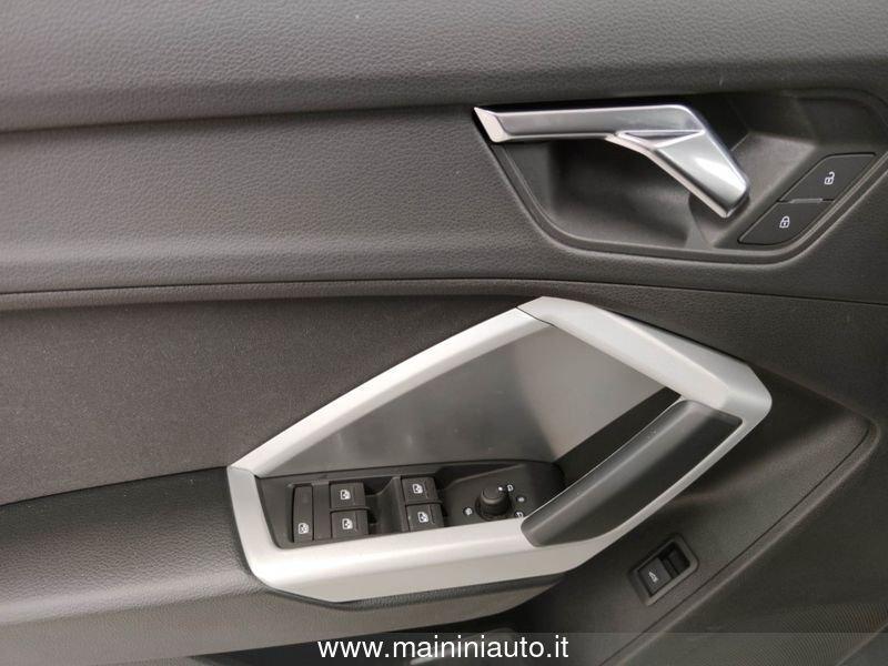 Audi Q3 40 TFSI Quattro S tronic Business Advanced Automatica
