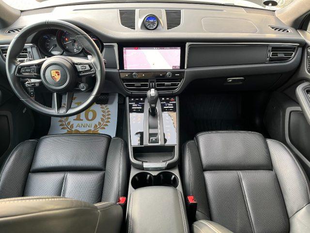 PORSCHE Macan 2.0 T