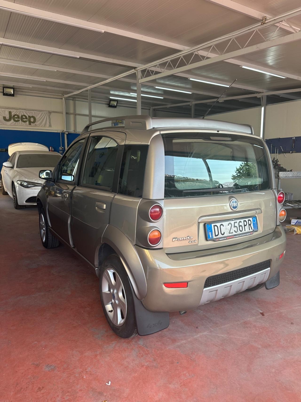 Fiat Panda 1.3 MJT 16V 4x4 Cross