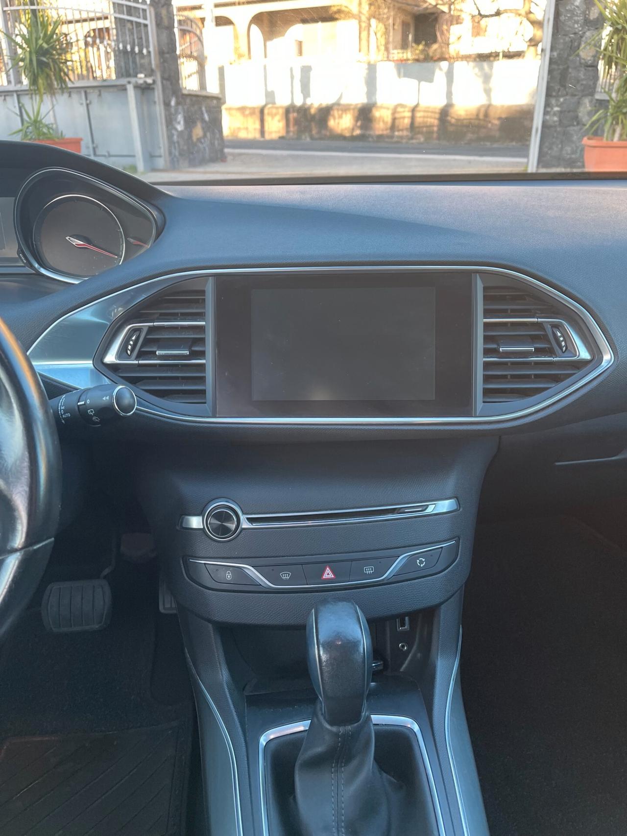 Peugeot 308 BlueHDi 120 S&S Allure Automatica