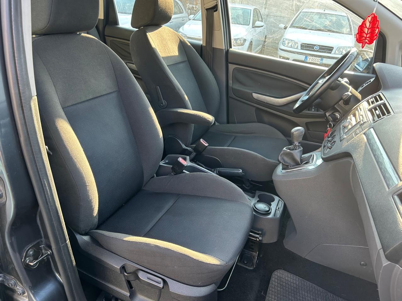 Ford C-Max 1.6 TDCi (90CV) Titanium