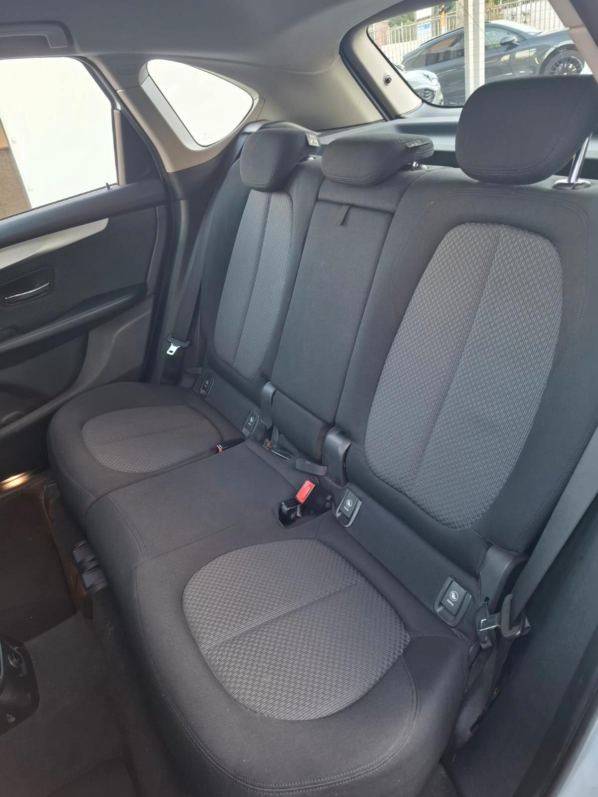 Bmw 2er Active Tourer 218d Advantage - 2015