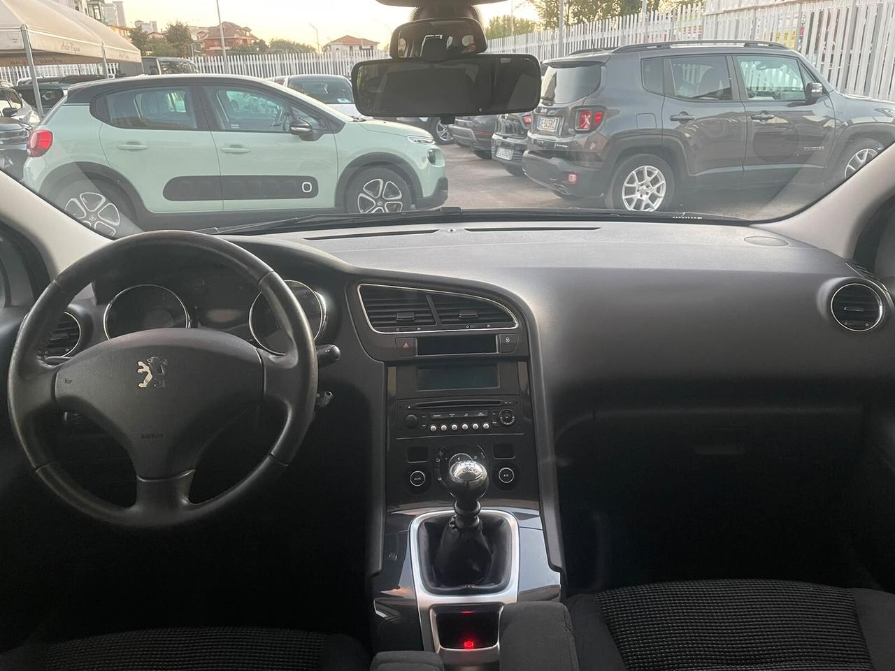 Peugeot 5008 1.6 HDi 112CV Allure