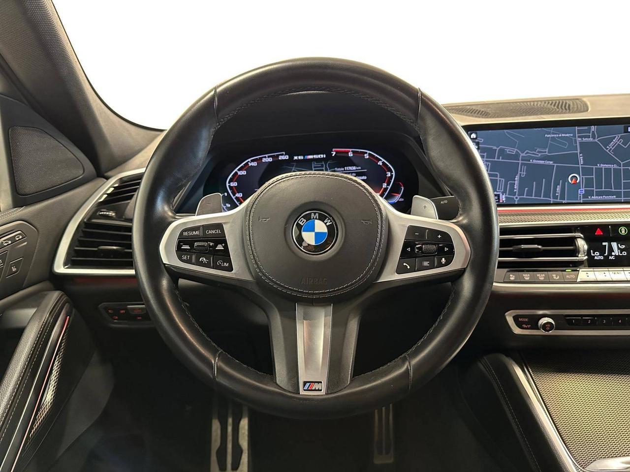 BMW X6 M50i