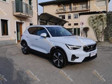 VOLVO XC40 B3 automatico Core