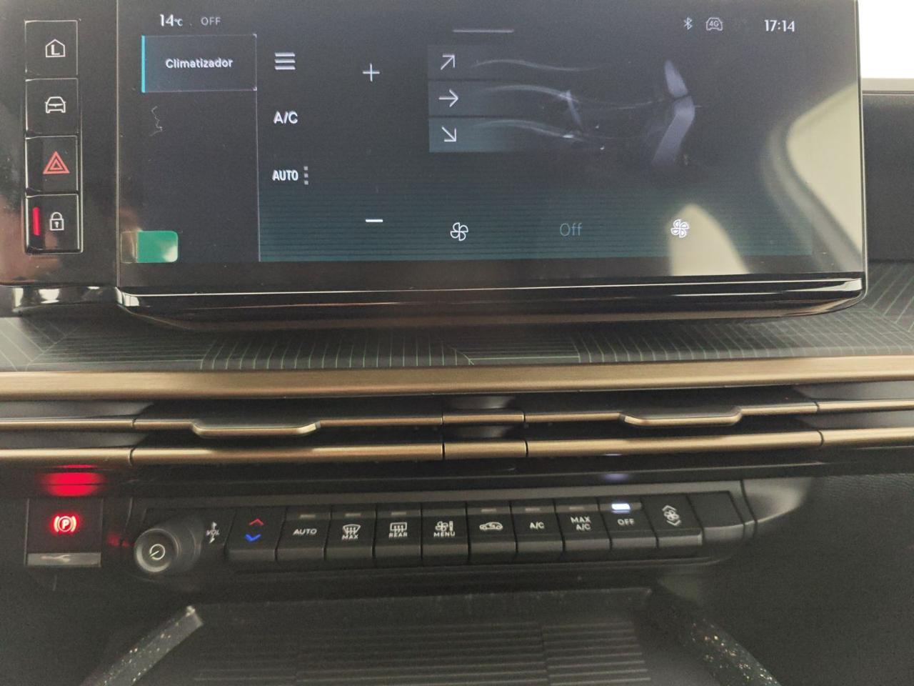 LANCIA Ypsilon Hybrid e-DCT