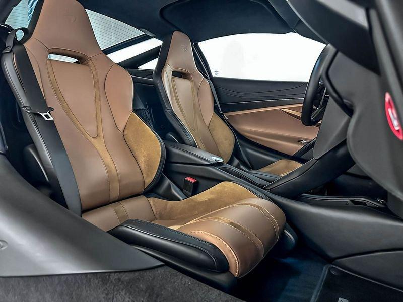 McLaren 750S Coupe - McLaren Milano