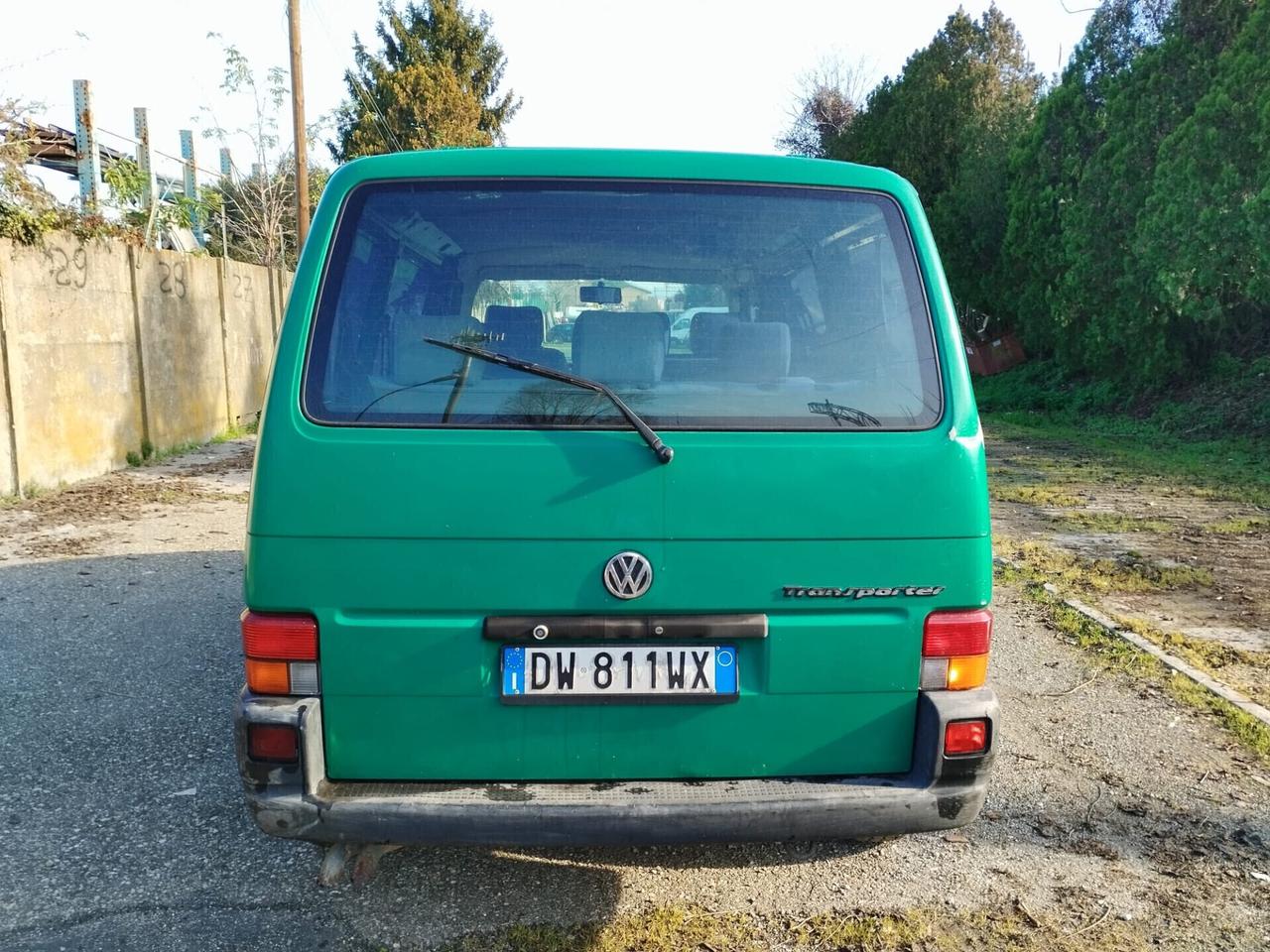 Volkswagen Transporter 2.4 D Caravelle