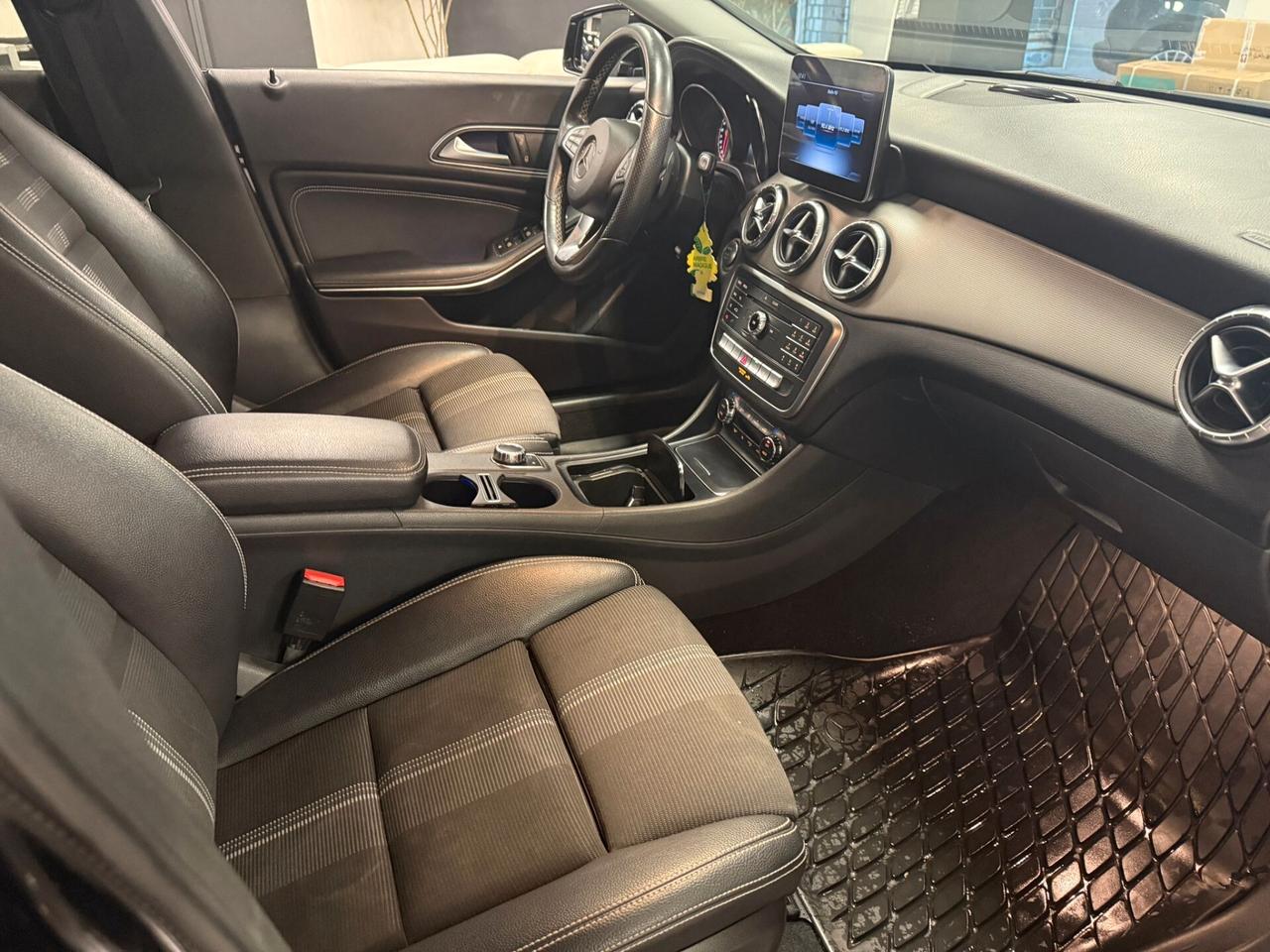 Mercedes-benz CLA 200 d S.W. Automatic Premium