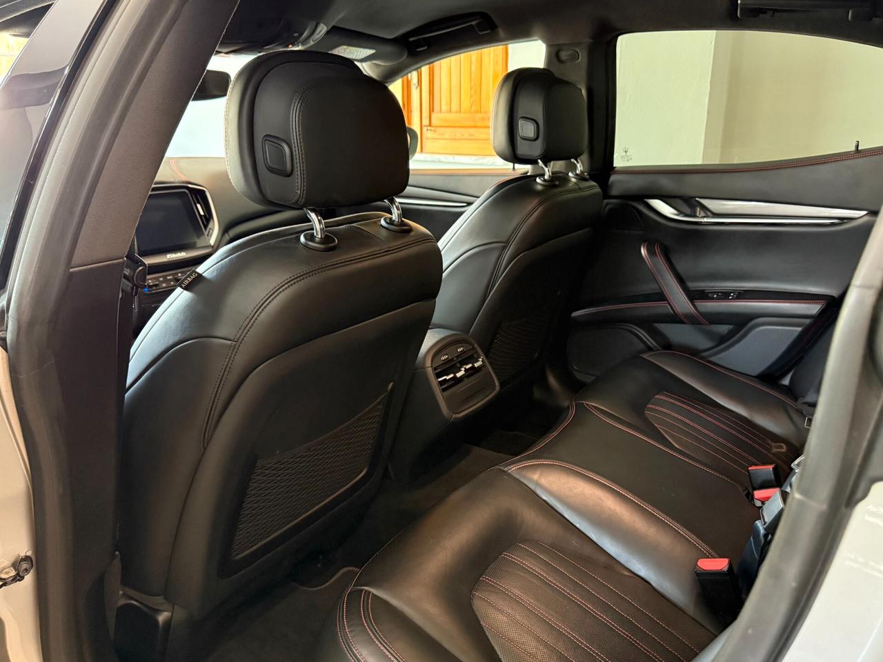 Maserati Ghibli V6 430 CV SQ4 Granlusso