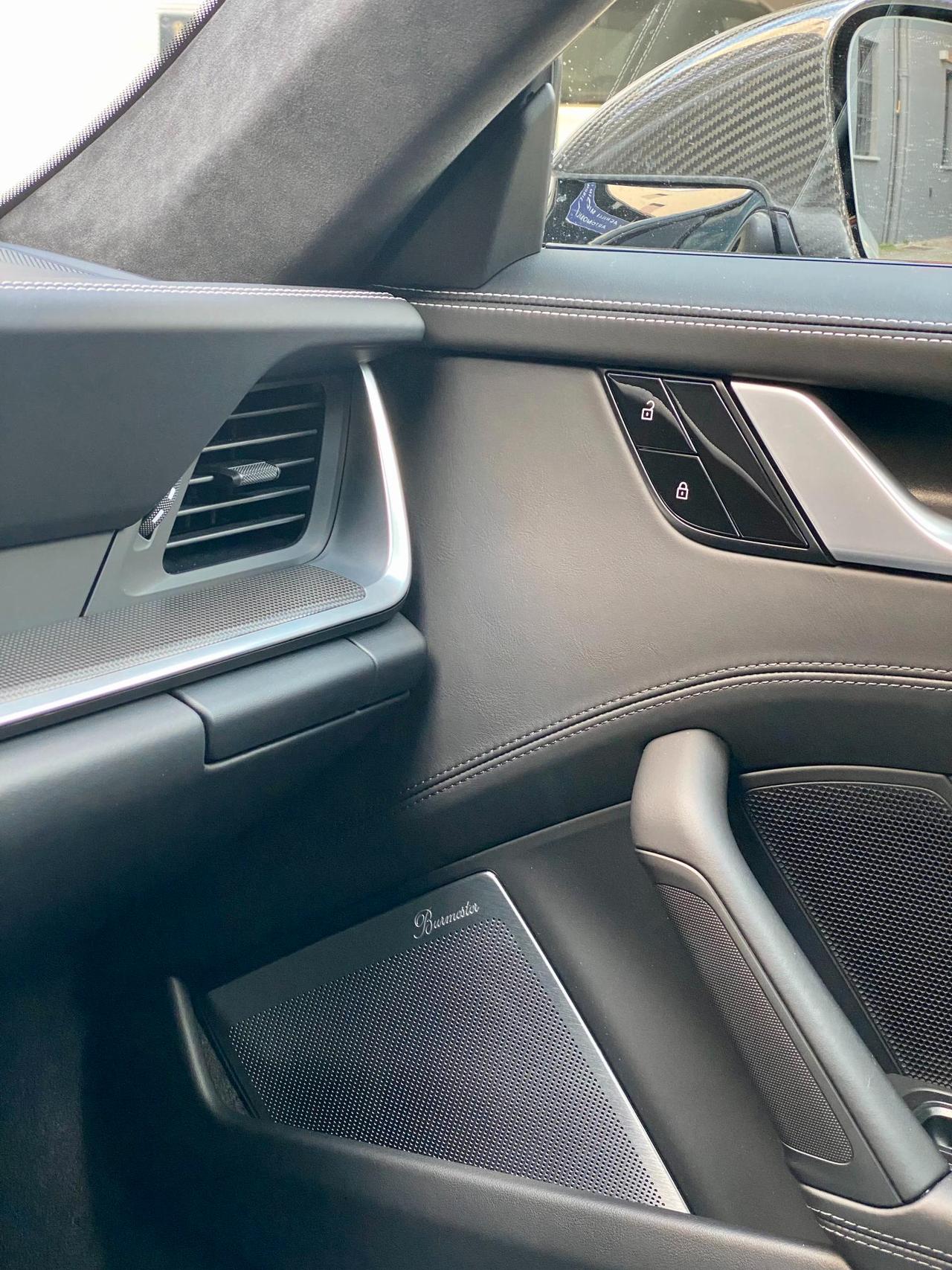 Porsche 992 Coupe 911 3.7 Turbo S auto panorama+ burmester