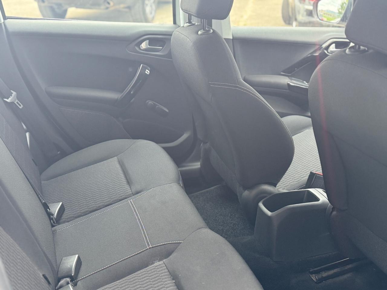 Peugeot 208 PureTech 82 5 porte Allure PERFETTA