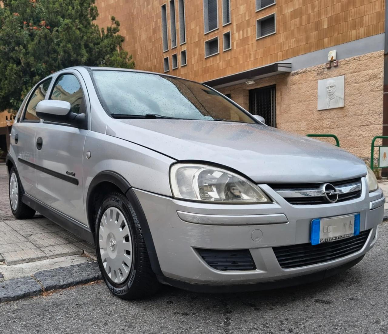 Opel Corsa 1.2i 16V cat 5 porte