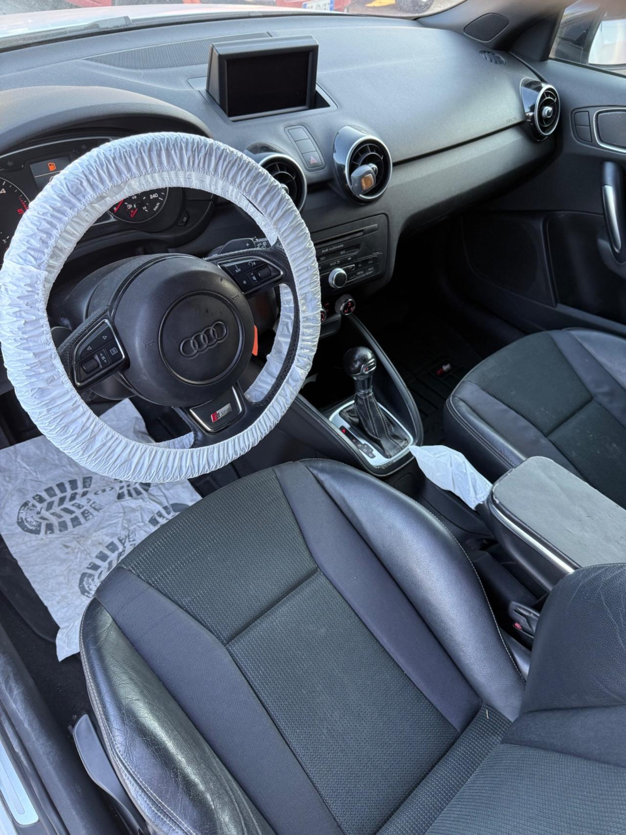 Audi A1 1.6 TDI S tronic S line edition plus