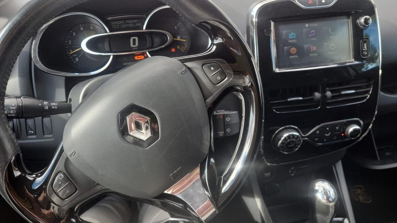 RENAULT CLIO 1,5 dCi-UNICA PROPRIET-4 REVISIONI