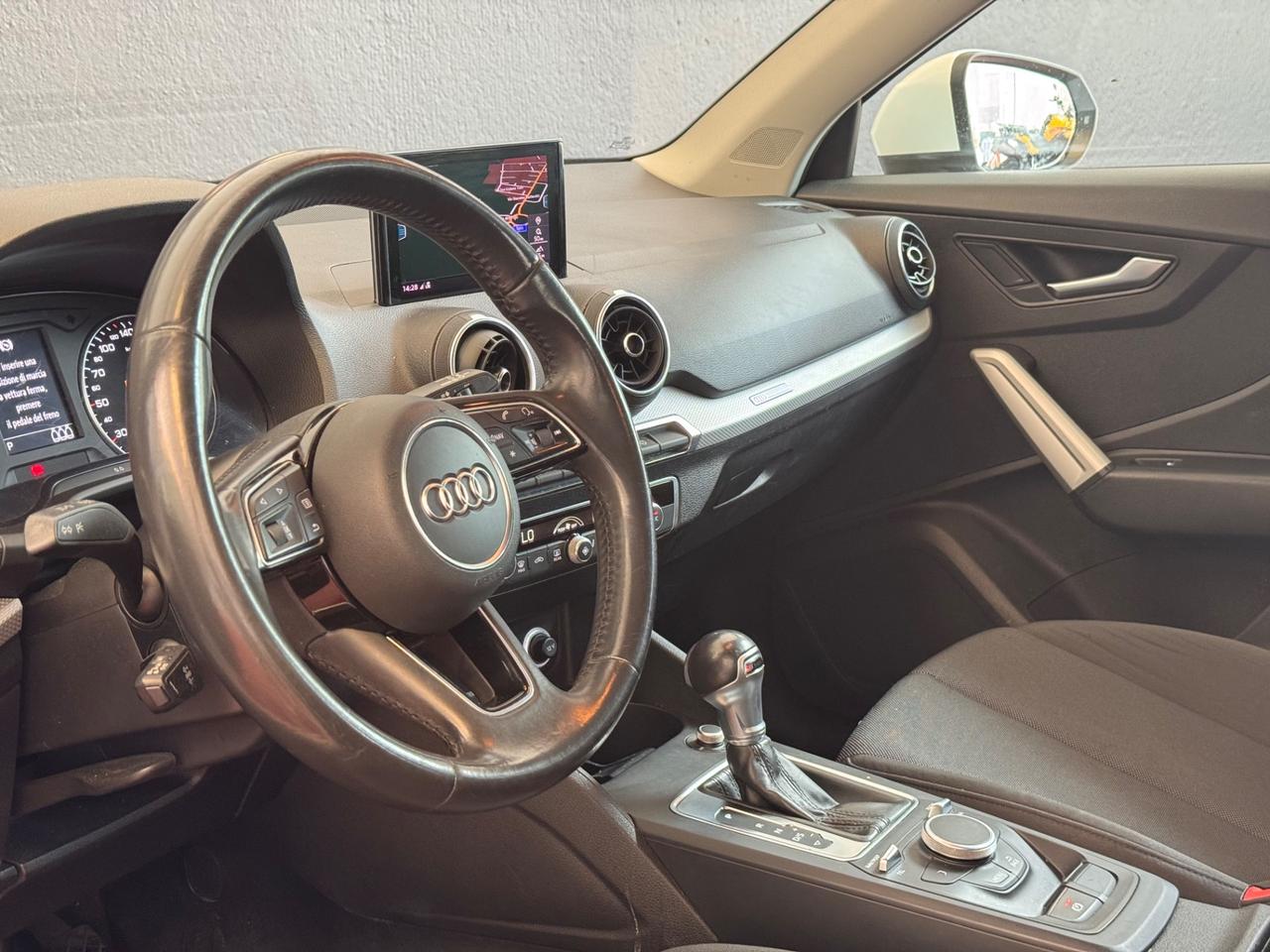 Audi Q2 30 TDI S tronic Identity Black