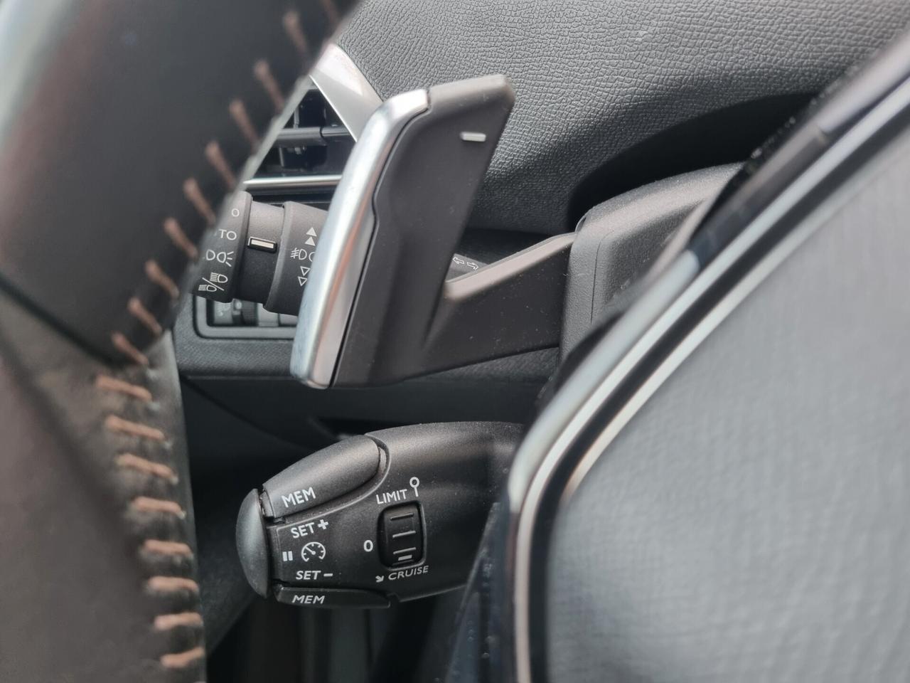 Peugeot 3008 BlueHDi 130 S&S Business