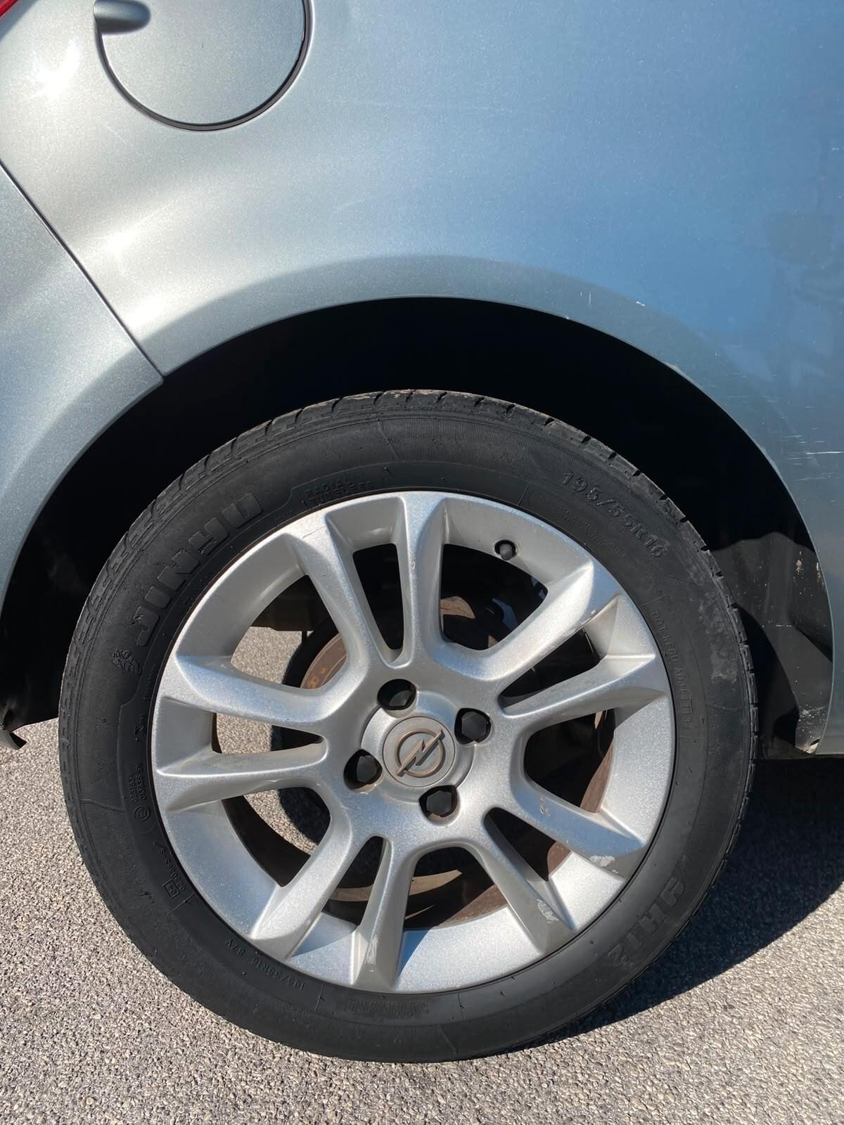 Opel Corsa 1.4 90CV GPL Tech Coupé n-Joy