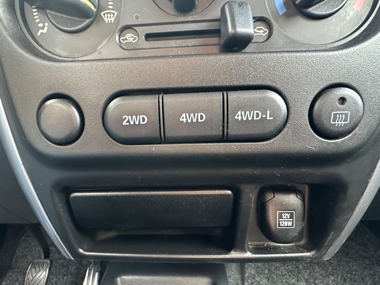 Suzuki Jimny 1.3i 16V cat 4WD JLX Mode