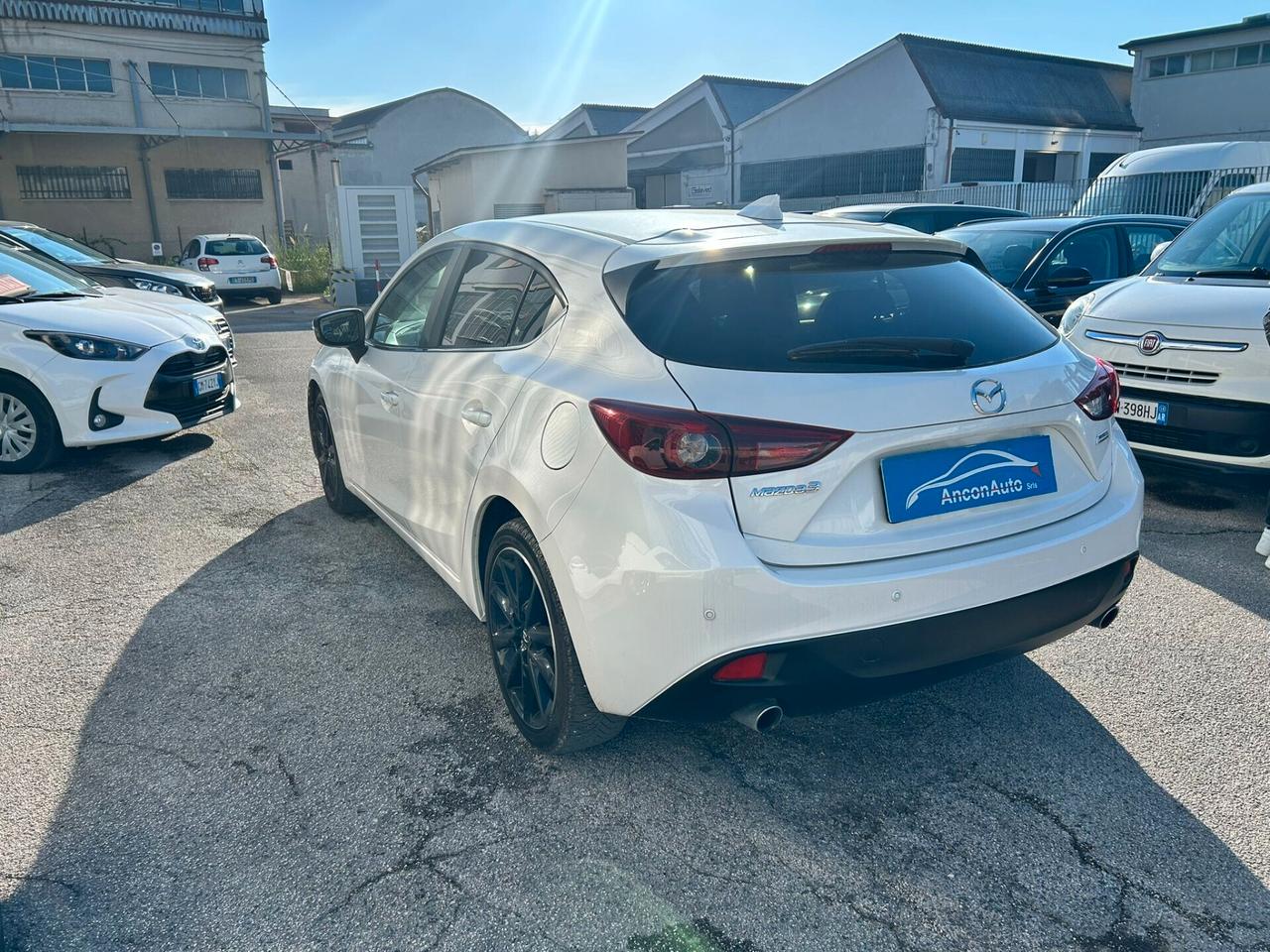 Mazda 3 1.5D X RIVENDITORI 2016