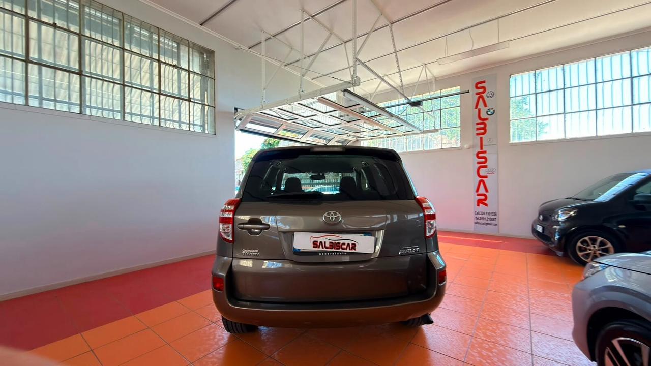Toyota RAV 4 RAV4 Crossover 2.0 Exclusive