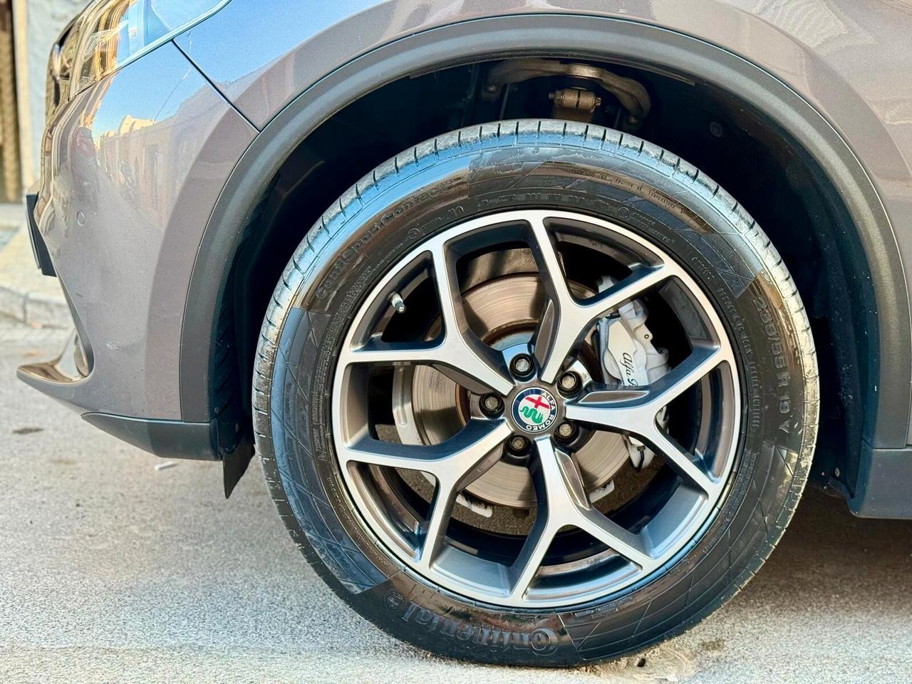 ALFA ROMEO STELVIO 2.2 210HP EXECUTIVE AT8 Q4 EU6- 2018 *POMPA OLIO SOSTITUITA*