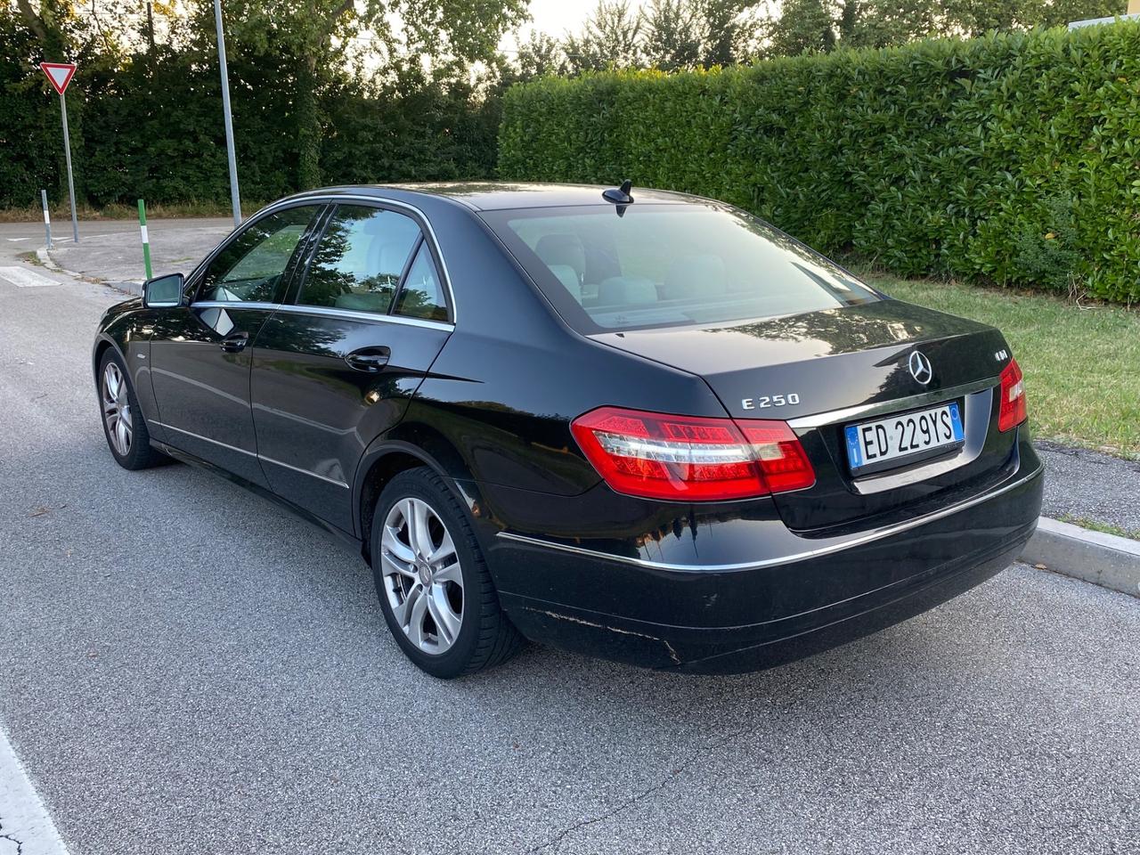 Mercedes-benz E 250 E BlueEFFICIENCY Avantgarde