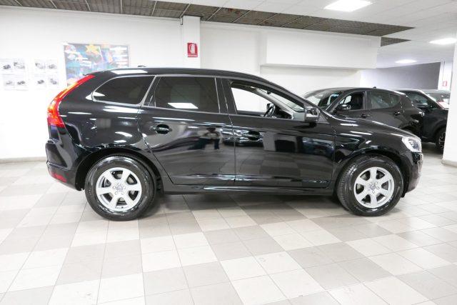 VOLVO XC60 D4 AWD Geartronic Kinetic EURO6B