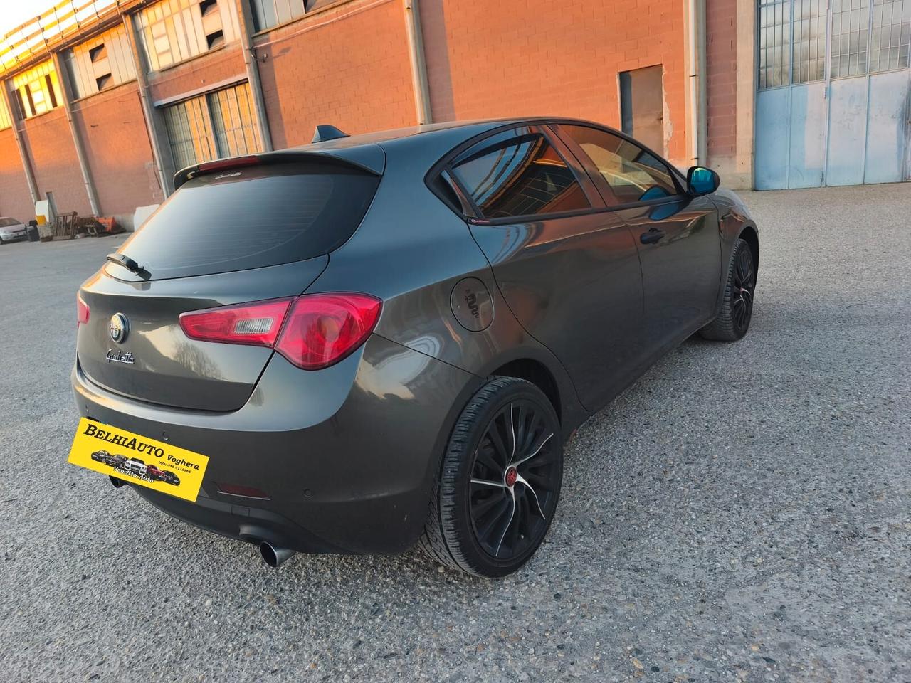 Alfa Romeo Giulietta 2011---2.0 Diesel