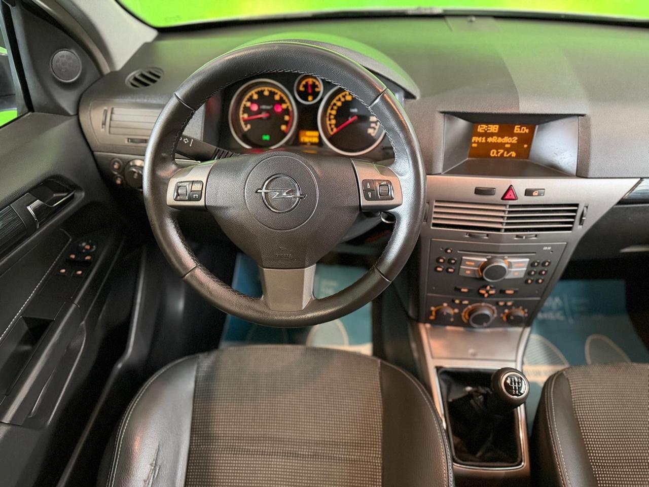 Opel Astra 1.6 16V Twinport Station Wagon Cosmo