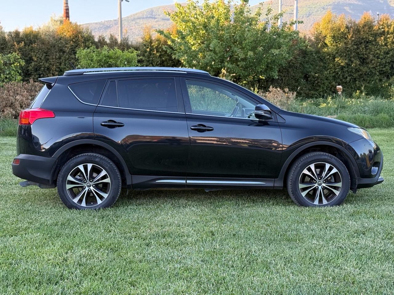 TOYOTA RAV4 2015 2.0 124cv D-4D 2WD Style