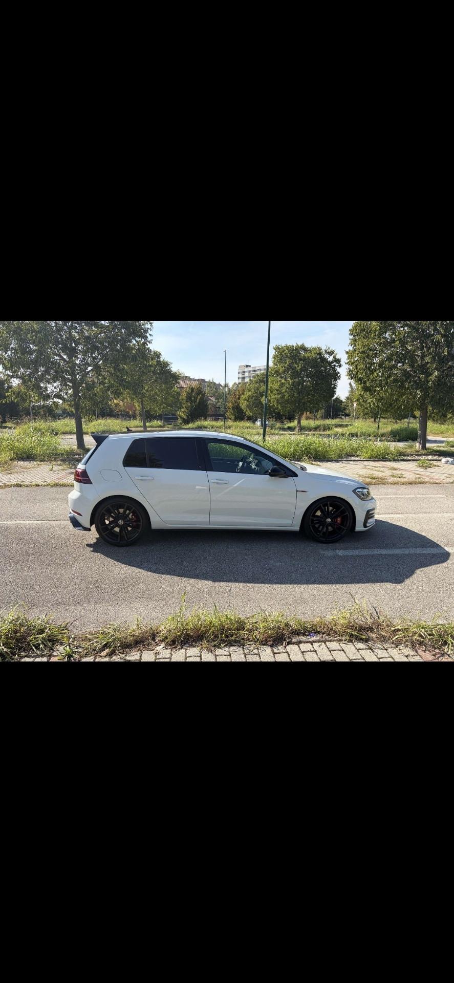 Volkswagen Golf GTI