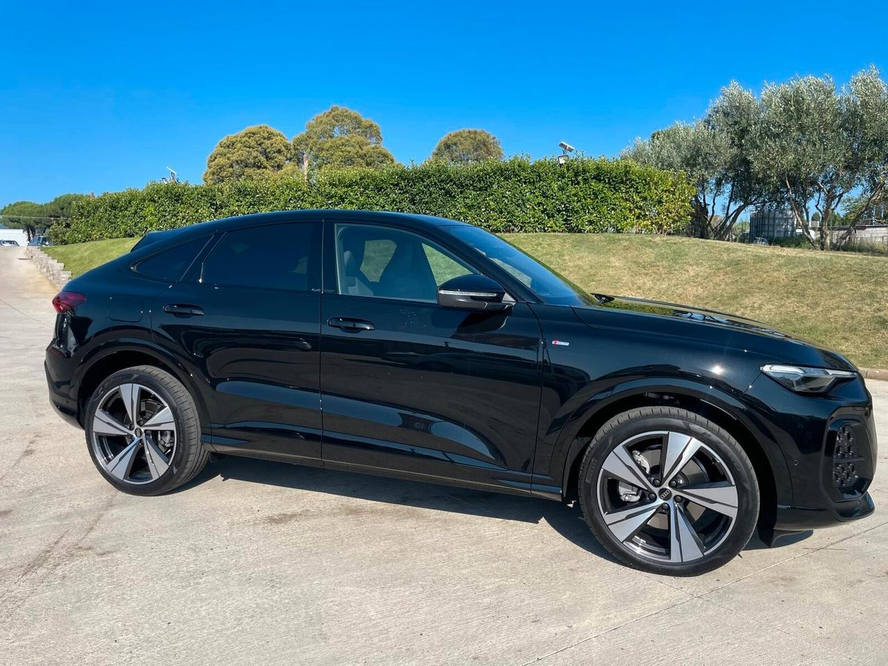 Audi Q5 SPB TDi 150 kW mHEV+ S tronic quattro line edition