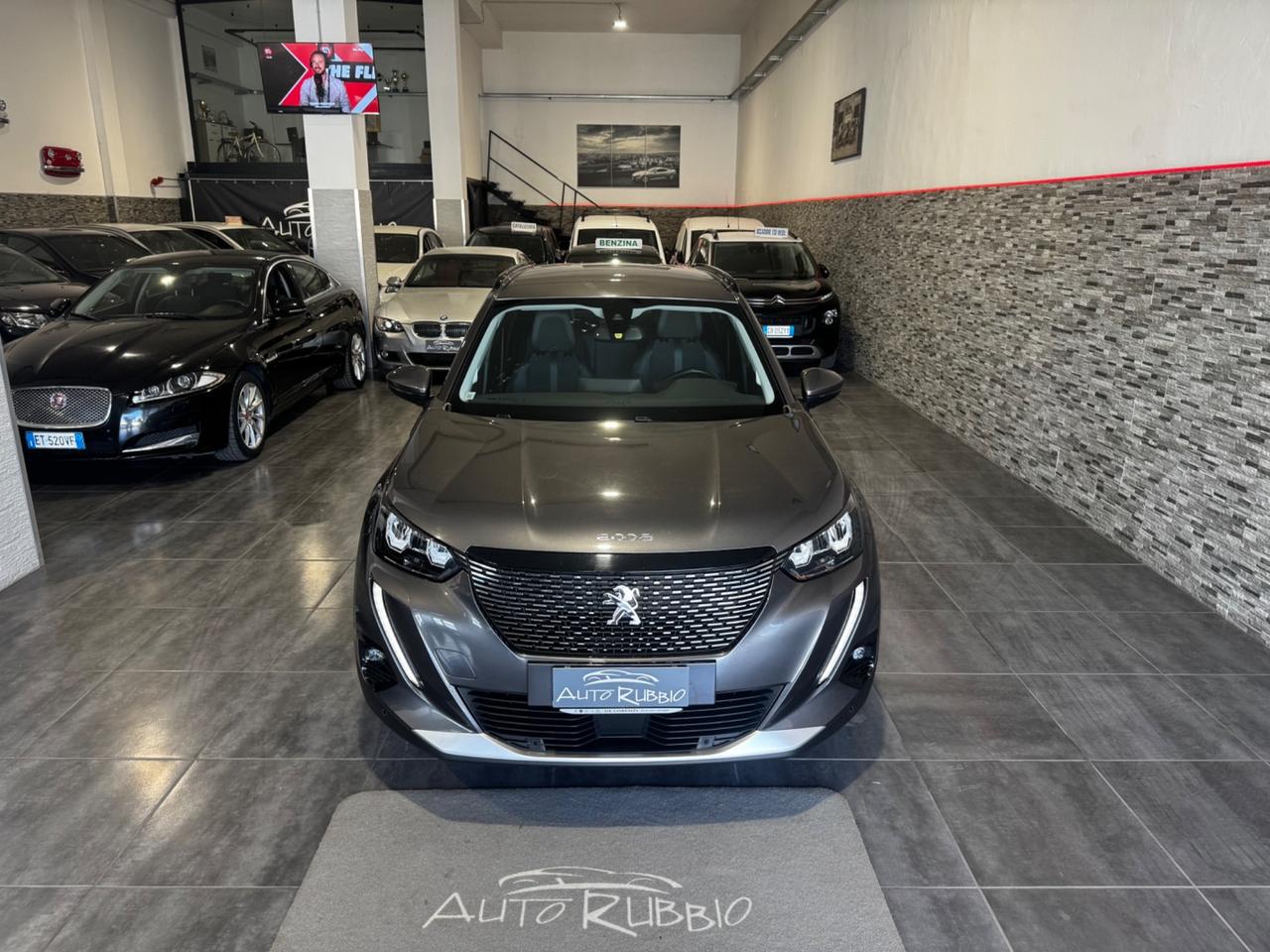 Peugeot 2008 PureTech 100 S&S Allure Navi Pack
