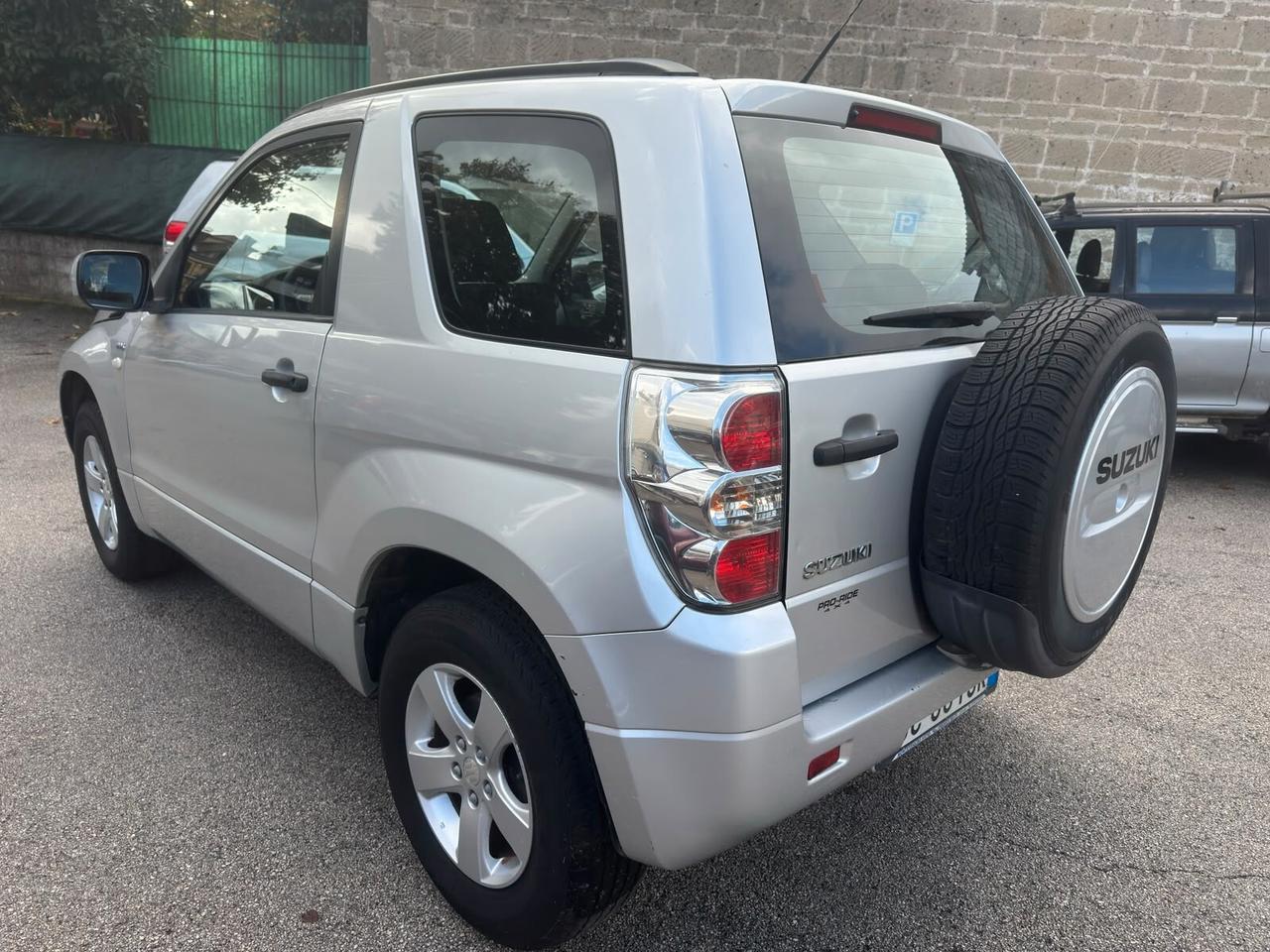 Suzuki Grand Vitara 1.9 DDiS 3 porte