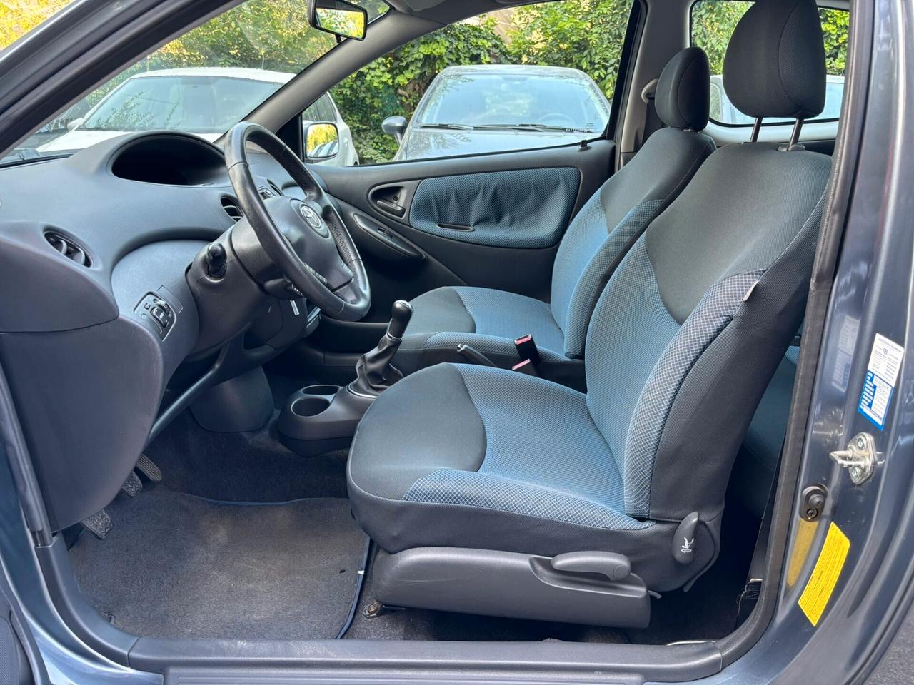 Toyota Yaris 1.0i 16V cat 3 porte Sol OK Neopatentati